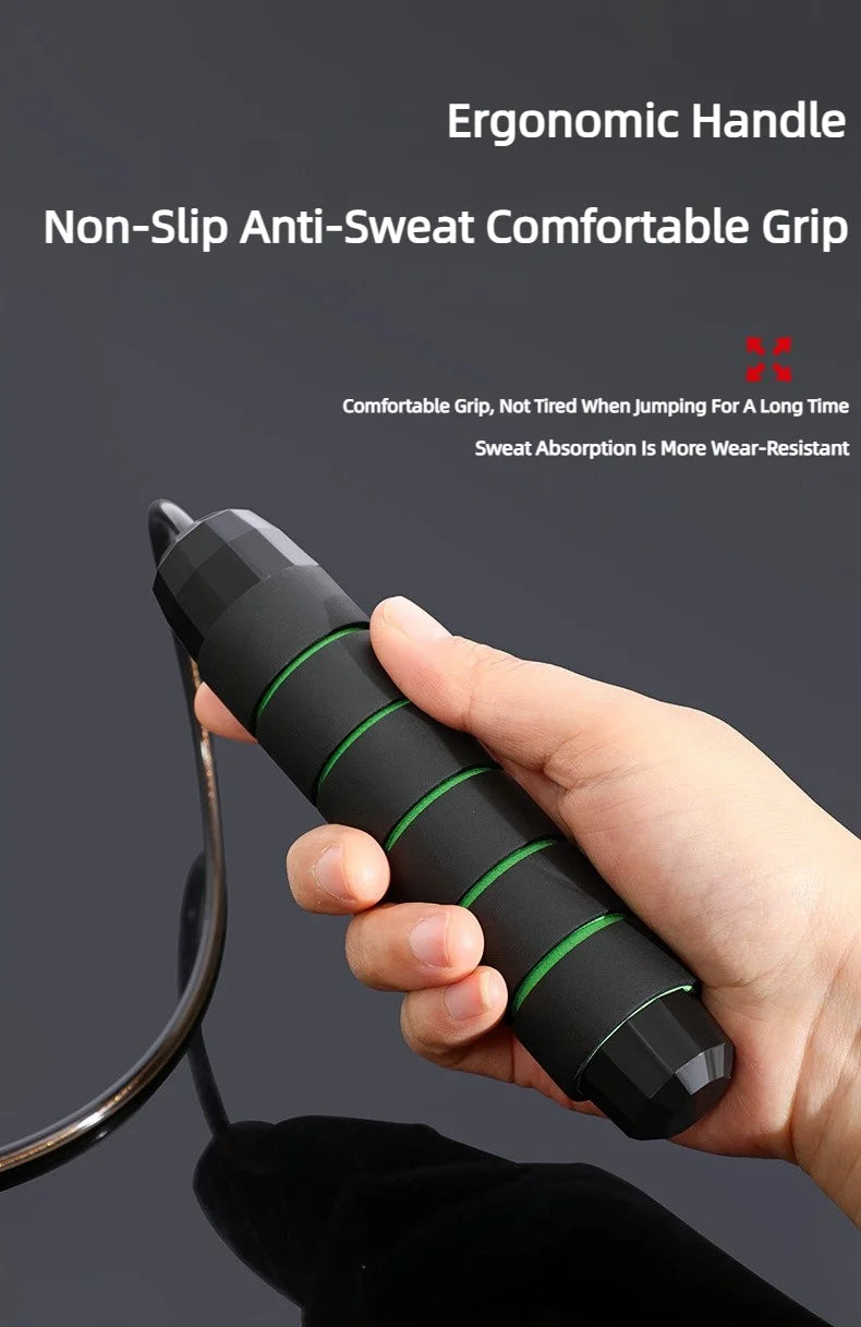 Naujas šokdynės modelis – plieniniu trosu, tinkamas mankštai, reguliuojamas, nesusipainiojantis. Puikiai tinka šuolių treniruotėms, fizinei veiklai namuose ar sporto salėje.